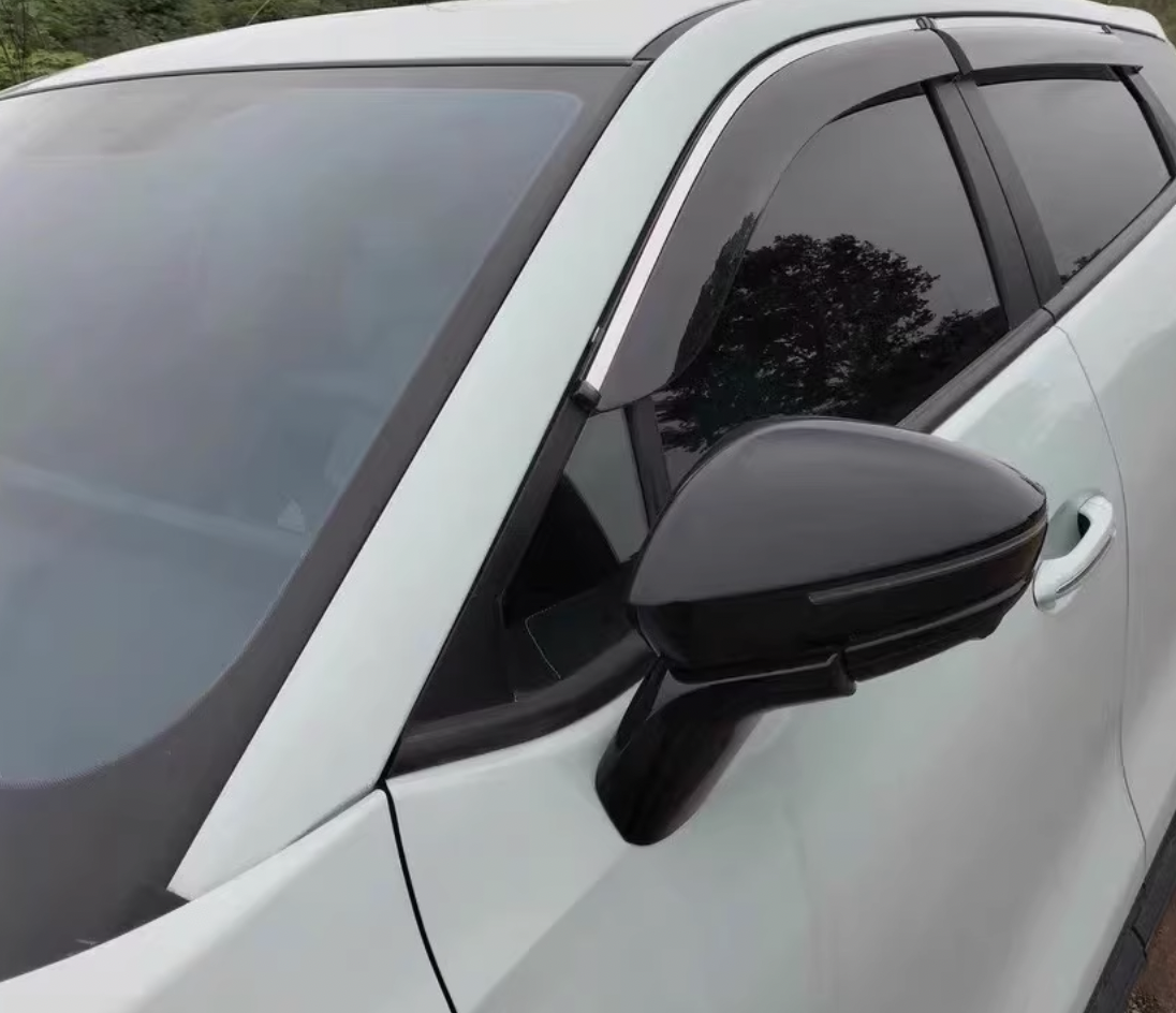 Xevaban.com ở 214 Giải Phóng là đơn vị chuyên cung cấp phụ kiện oto, đồ chơi oto, phụ kiện omoda c5, đồ chơi omoda c5, xevaban, 214 giải phóng, vè chắn mưa omoda c5, vè che mưa omoda c5, lưỡi che mưa omoda c5, tấm chắn mưa cửa sổ omoda c5.